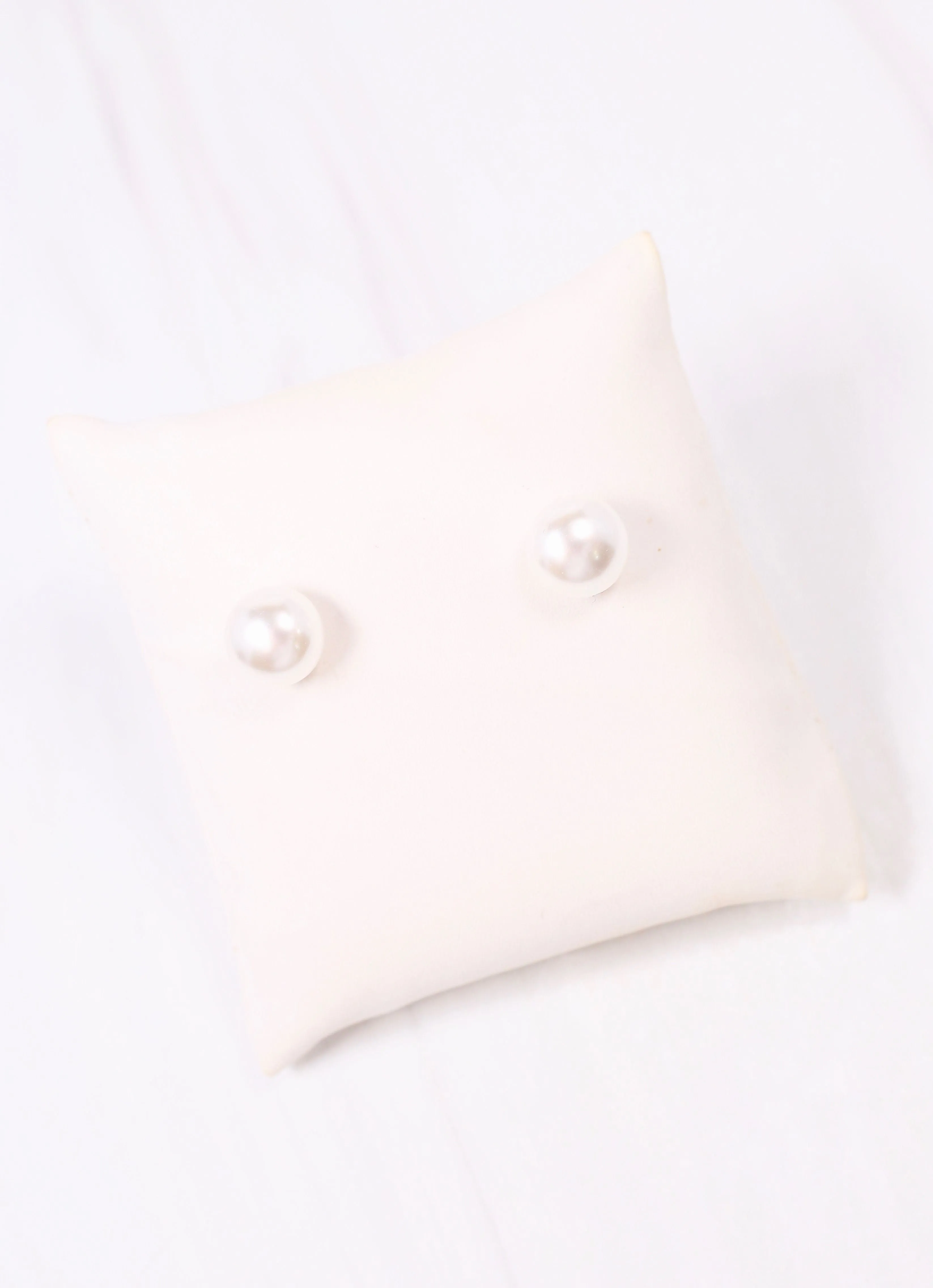 Eisley Pearl Stud Earring Cream
